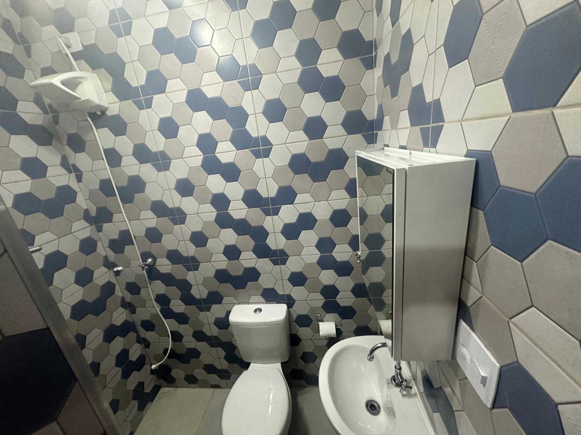 Triplex Piscina Churrasqueira Lava E Seca Wi-Fi E 2 Tvs Em Condominio Com 90M2 No Centro De Ubatuba Exterior photo
