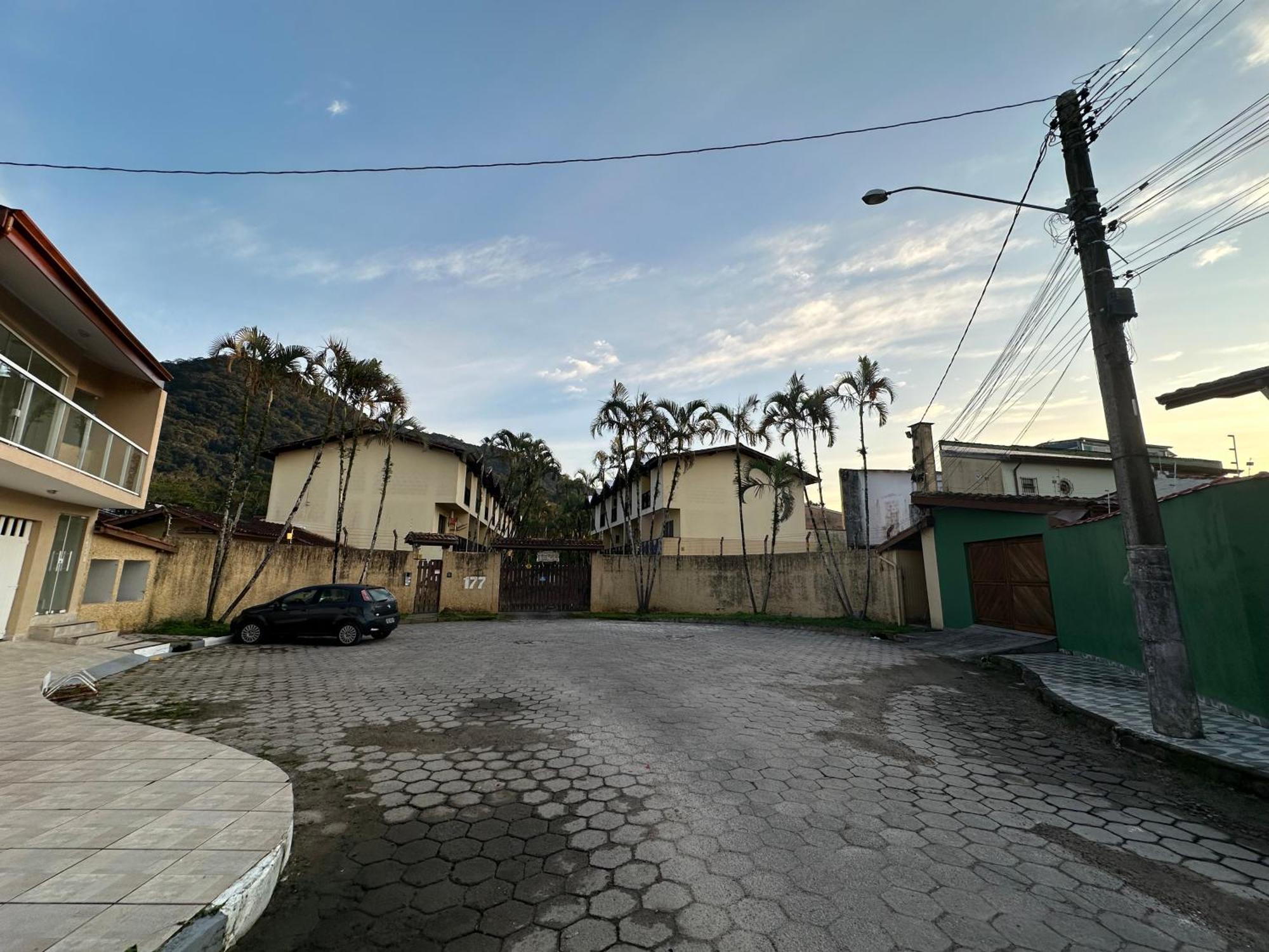 Triplex Piscina Churrasqueira Lava E Seca Wi-Fi E 2 Tvs Em Condominio Com 90M2 No Centro De Ubatuba Exterior photo